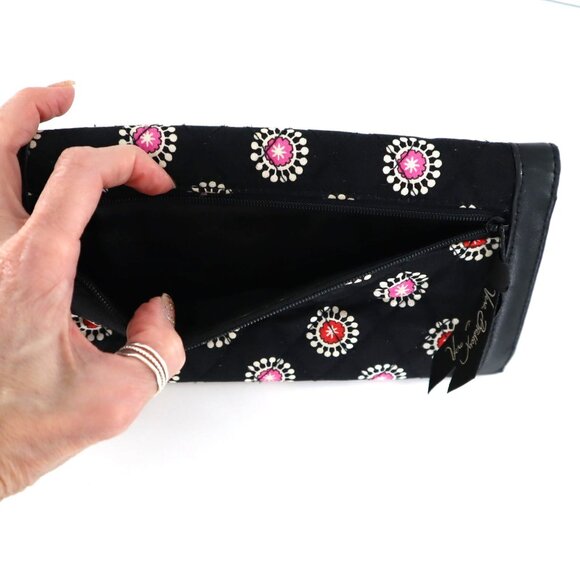 Vera Bradley Quilted Trifold Wallet Womens O/S Black Functional Purse Travel - Picture 4 of 7